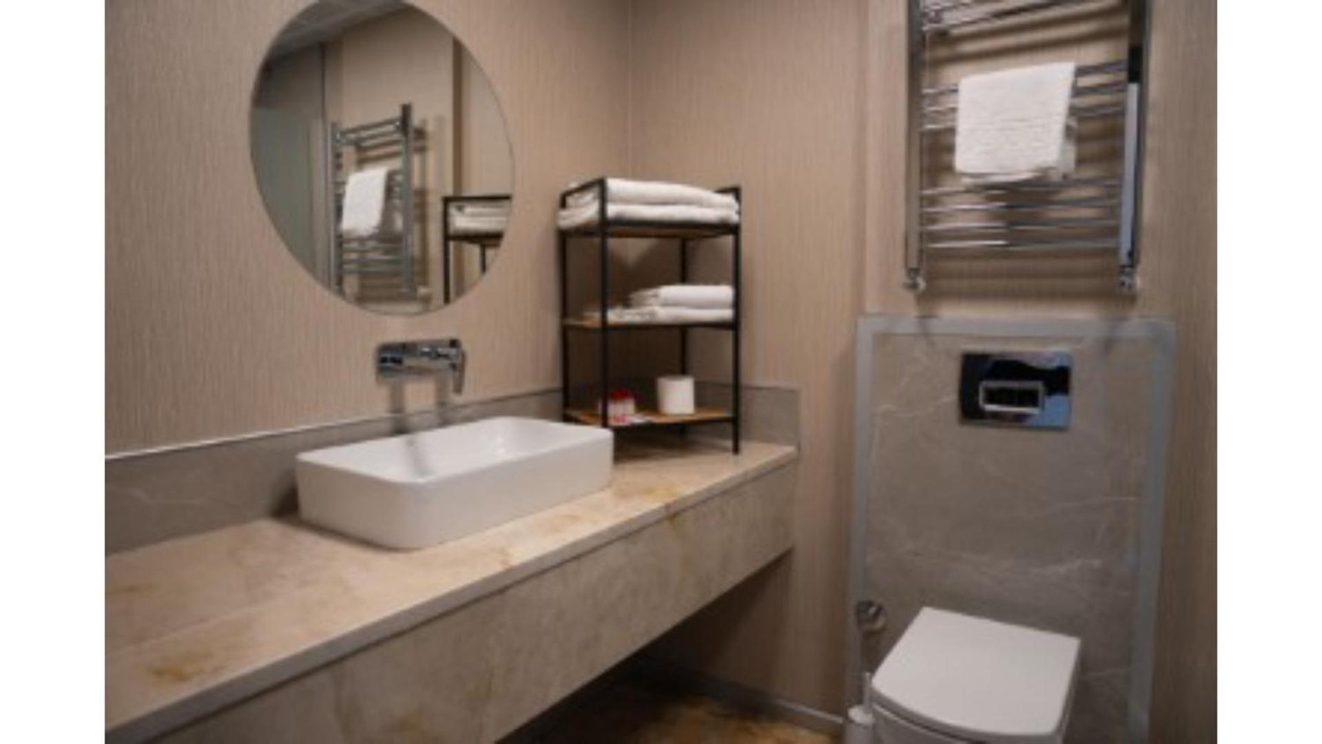Kronos Hotel 3*