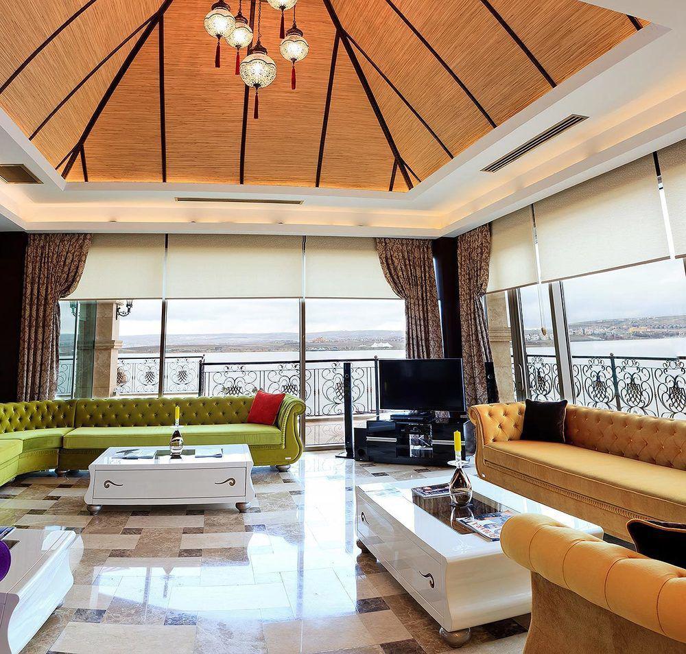 Hotel Kronos Golbası